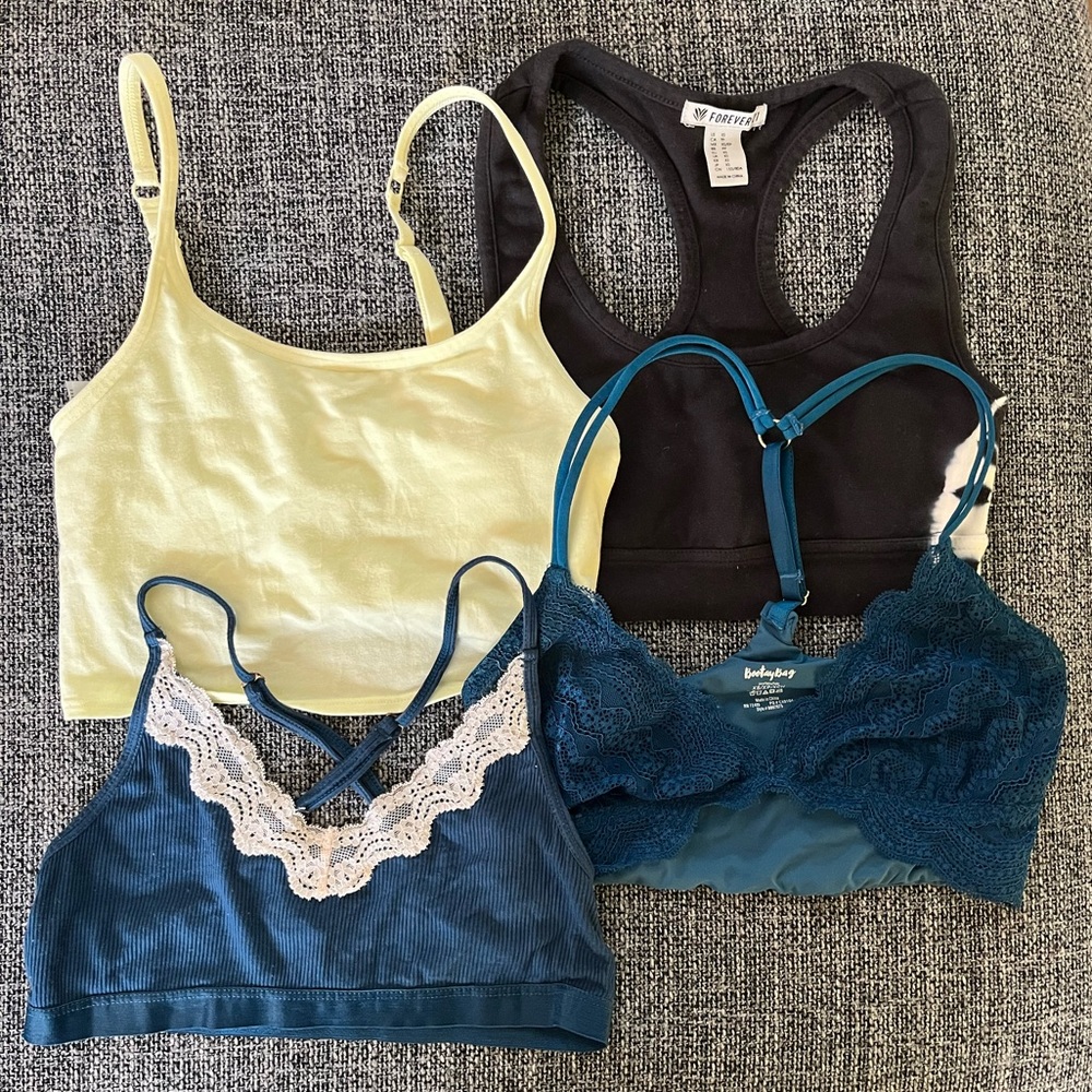 Available - BUNDLE XS BRA/BRALETTE - 4 pieces